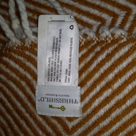 Target Mustard Yellow Chevron Patterned Throw Blanket - Picture 3 of 4